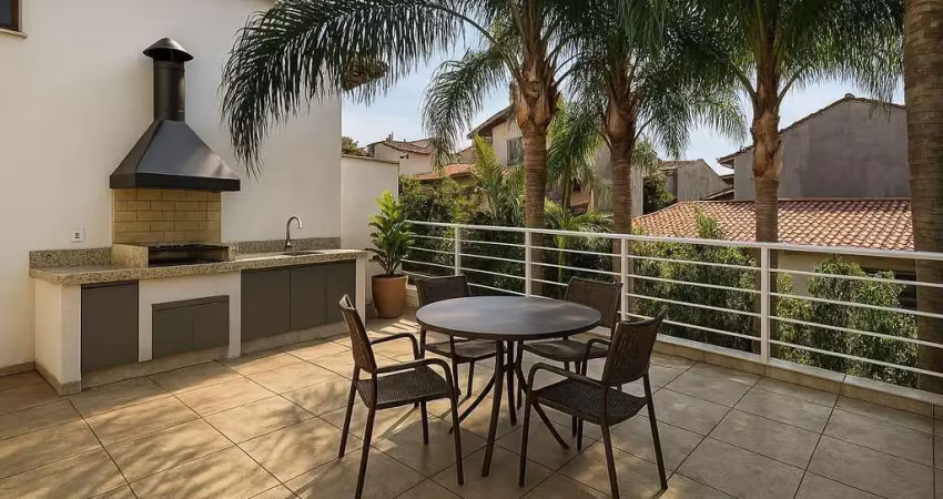 Casa Geminada Triplex em Condomínio na Vila Ipojuca