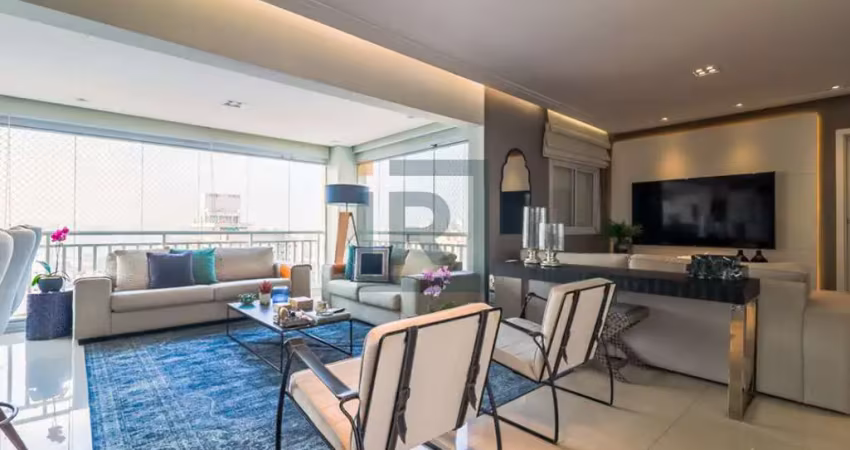 Apartamento de 139m², com 4 dormitórios, sendo 3 suítes, e 3 vagas na vila romana