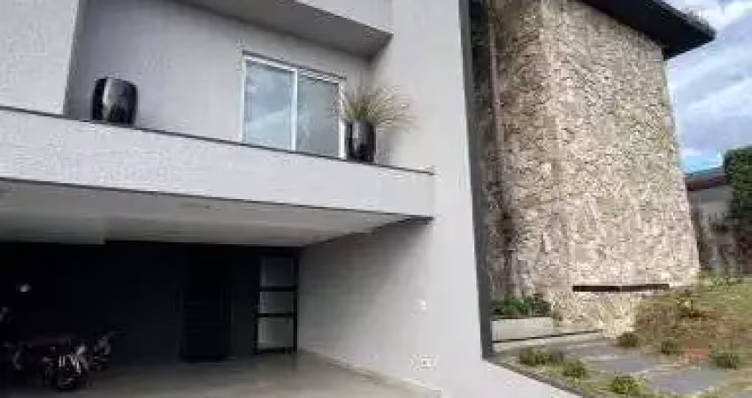 Casa em condomínio fechado com 4 quartos à venda no FAG, Cascavel 