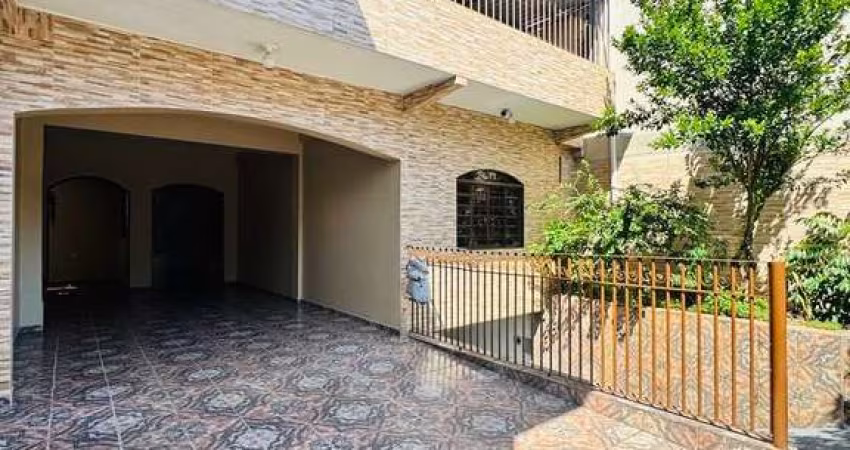 Alugo Para Fins Comerciais - Casa Rua Emílio Moreira.
