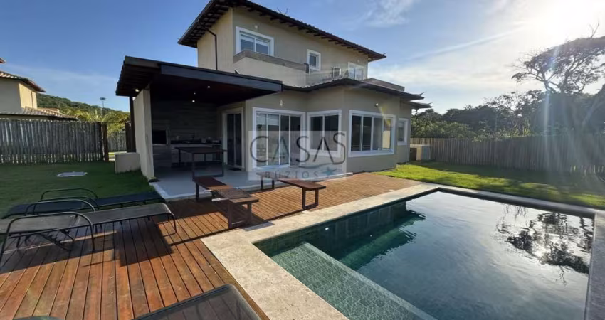 Excelente casa duplex  4 quartos em condomínio Centro Armação de Búzios