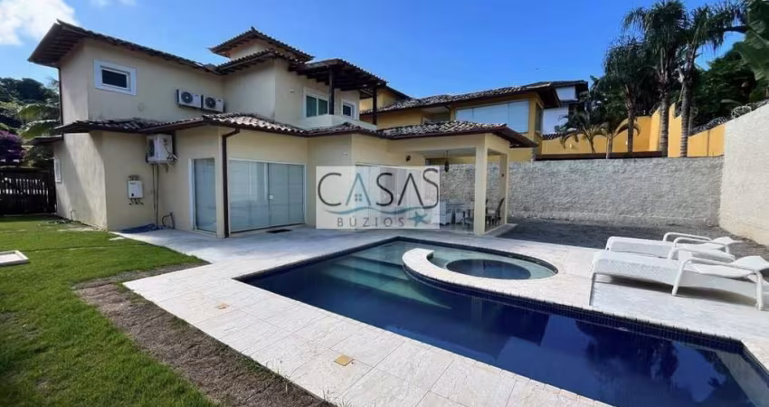 Excelente casa 3 suítes na Ferradura Armação de Búzios