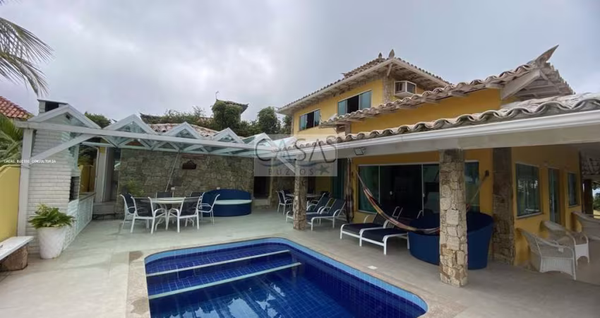 Casa 6 quartos  no canto direito da praia de Geribá Armação de Búzios
