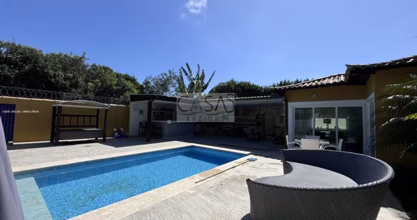 Excelente casa 4 quartos no Centro Armação de Búzios