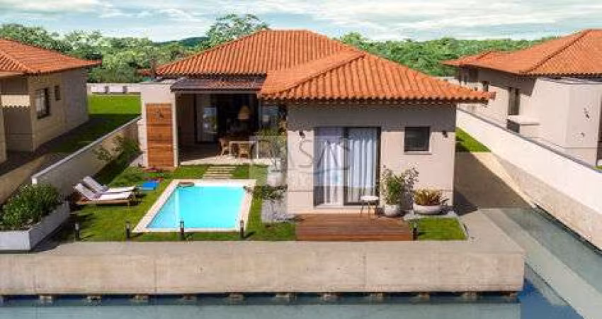 Linda Casa linear 4 quartos decorada e mobiliada frente canal da Marina Armação de Búzios