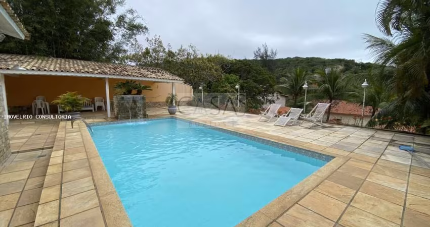 Casa duplex 4 dormitórios  Tartaruga  Armação dos Búzios