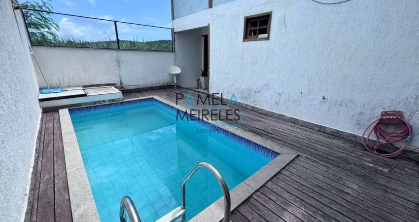 Casa 4 quartos a poucos passos praia de Geribá Armação de Búzios