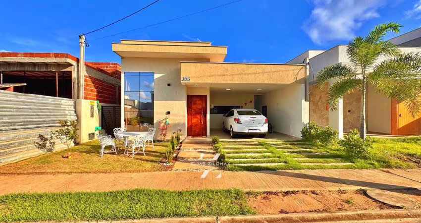 Casa no Ecoville 2, 3 quartos sendo 2 suítes, com planejados