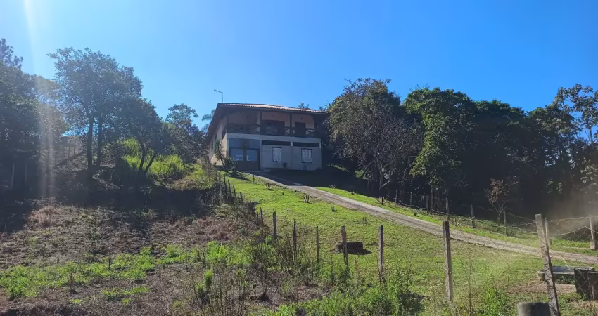 Chácara a venda em guararema/sp linda, perfeita para quem ama conforto e tranquilidade na vida!