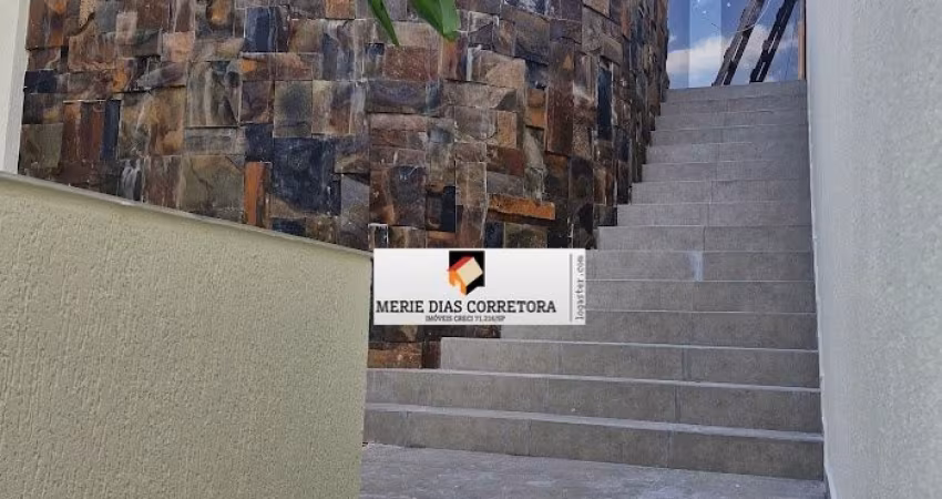 SOBRADO  DIFERENCIADO AMPLO COM 3 DORM