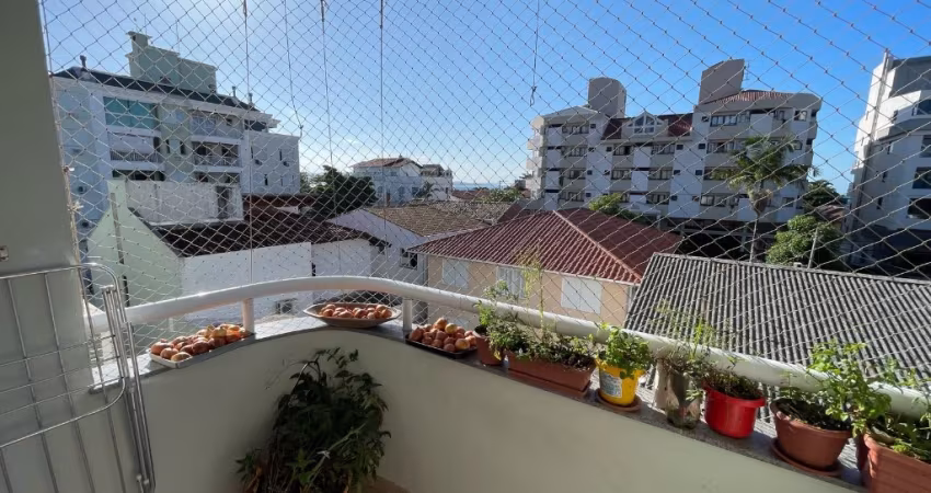 Apartamento à 50 metros da praia Canasvieiras