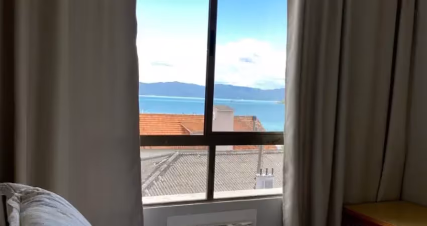 Apartamento com 2 suites a beira mar canasvieiras! vista mar e piscina