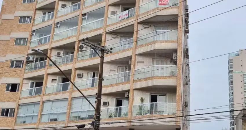 Apartamento amplo com 3 dormitórios na ponta da praia – santos!