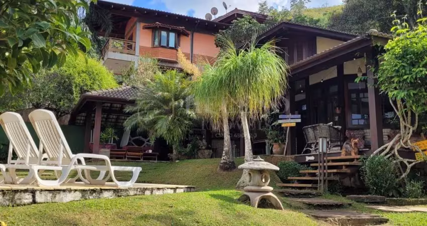 Casa alto padrão em reserva du moullin, são sebastião/sp