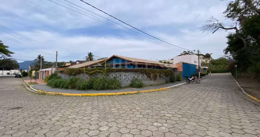 Casa com 3 quartos à venda na Praia do Arrastão, São Sebastião 