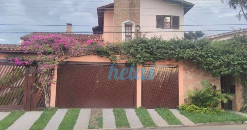 LINDA CASA À VENDA DE 350 m², 04 DORMITÓRIOS, SENDO 02 SUÍTES, ÁREA DE CHURRASQUEIRA E PISCINA POR R$ 1.500.000,00 EM ATIBAIA!