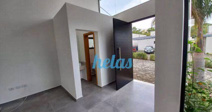 CASA À VENDA DE 134 m2 COM 03 SUÍTES E ARMÁRIOS PLANEJADOS POR R$ 1.450.000,00 NO CONDOMÍNIO RESERVA JATOBÁ EM ATIBAIA - SP.