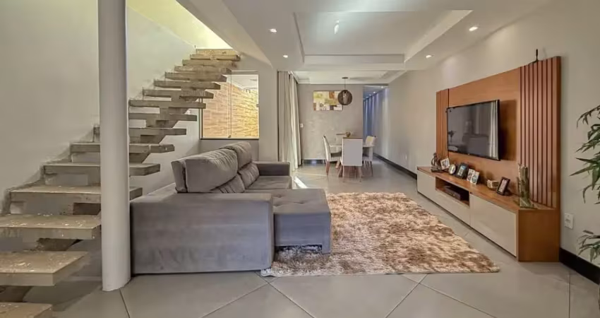 Casa com 4 quartos à venda no Jardim Cidade do Aço, Volta Redonda 