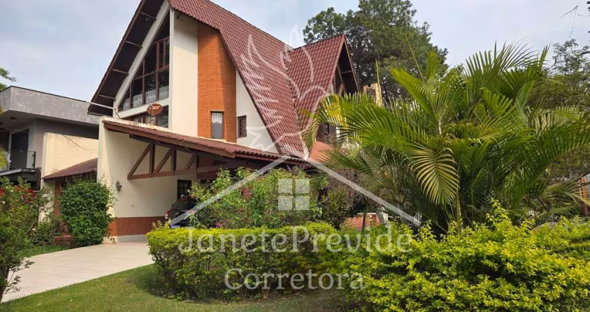 Casa à venda, esquina, 3 suítes, Alphaville,  Santana de Parnaíba-SP