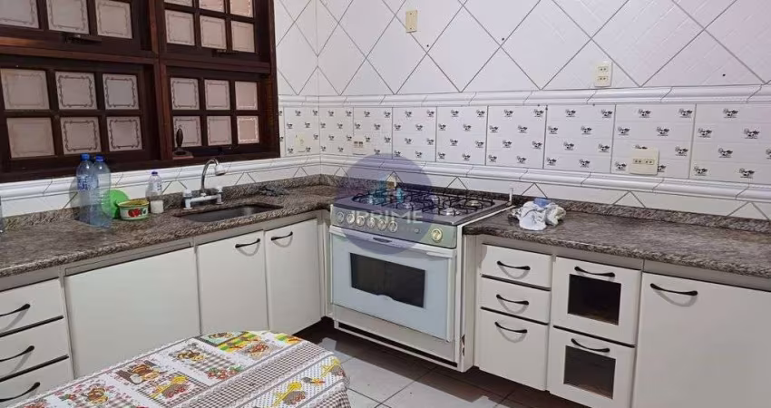 Casa a venda na Vila Assunção em Santo André, com 180m².