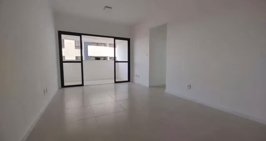 Apartamento para Venda em Lauro de Freitas, VILAS DO ATLANTICO, 3 dormitórios, 1 suíte, 3 banheiros, 2 vagas