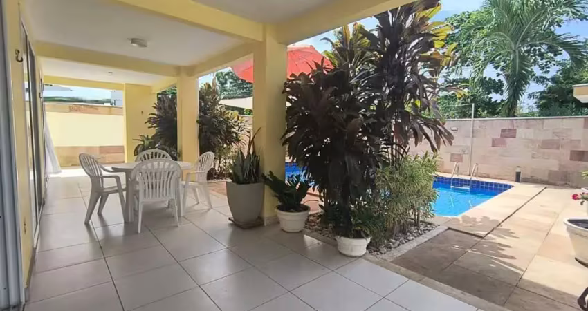 Casa com 5 quartos à venda na Avenida Praia de Itapoan, 542, Vilas do Atlantico, Lauro de Freitas