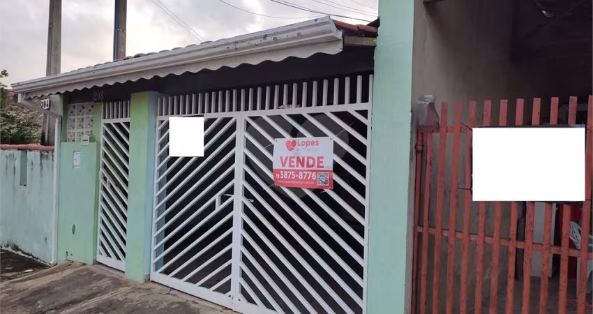 Casa térrea com 3 quartos à venda em Jardim Cristina - SP