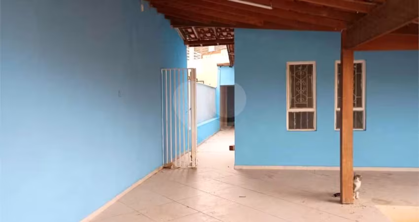 Casa térrea com 2 quartos à venda em Jardim Marina - SP