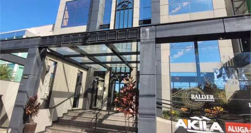 Salão Comercial para locação em Jardim Adriana - SP