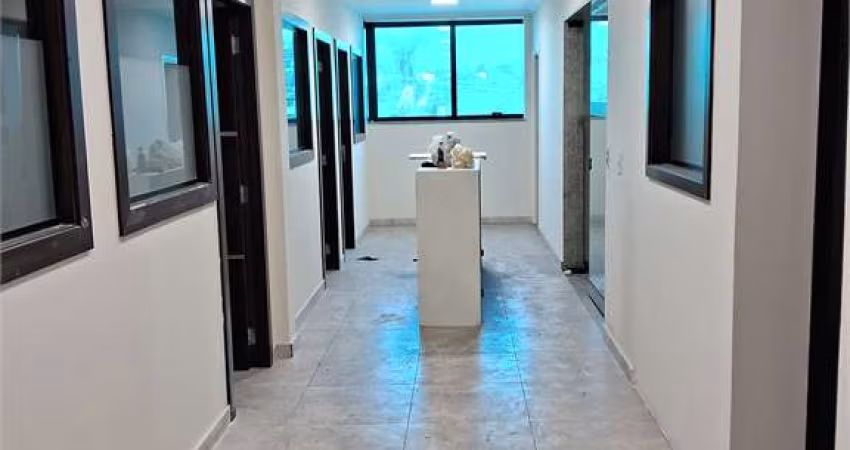 Salão Comercial à venda ou para locação em Jardim Pedroso - SP