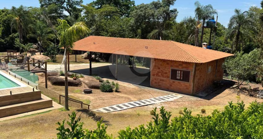 Sítio com 3 quartos à venda em Jardim Dos Laranjais - SP