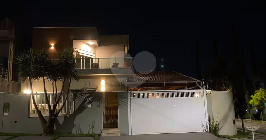 Sobrado com 4 quartos à venda em Jardim Esplanada - SP