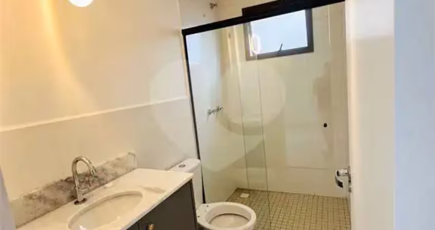 Apartamento com 3 quartos para locação em Jardim Santiago - SP