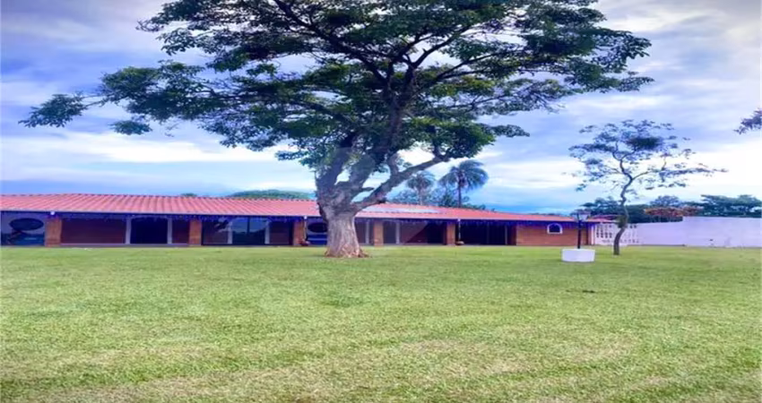 Chácara com 6 quartos à venda em chácaras do guacuri - sp