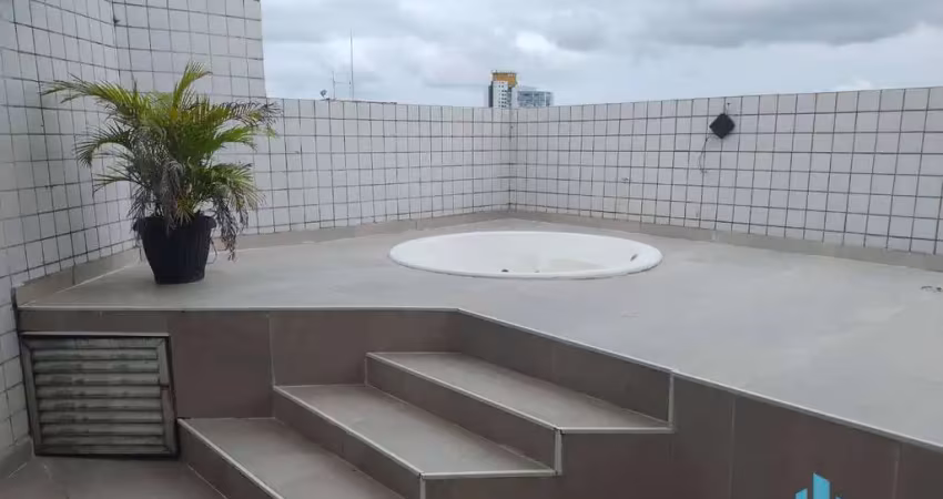 Excelente cobertura com churrasqueira e hidromassagem para locação