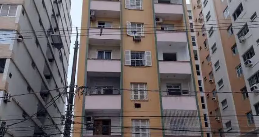 Excelente apartamento a uma quadra da praia do boaqueirão em santos