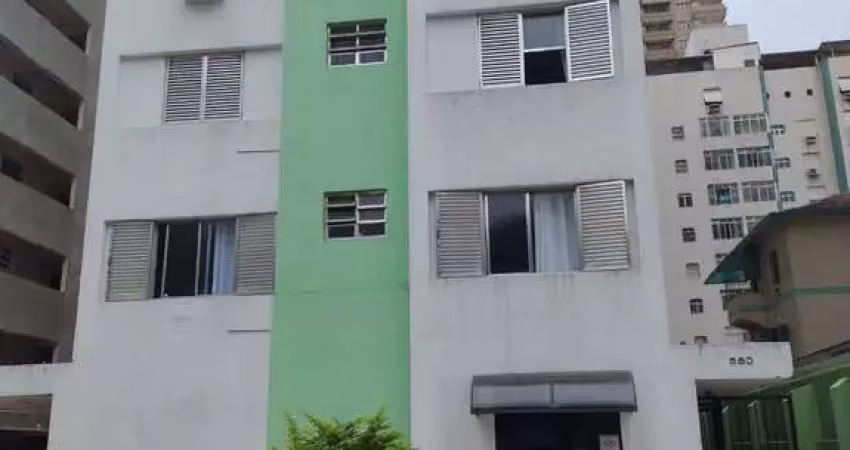 Maravilhoso kitnet para locação totalmente reformado na quadra da praia