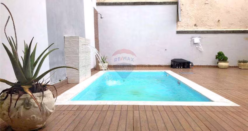 Casa 2 quartos para venda no Bairro Bosque dos Pinheiros em Juiz de Fora, MG