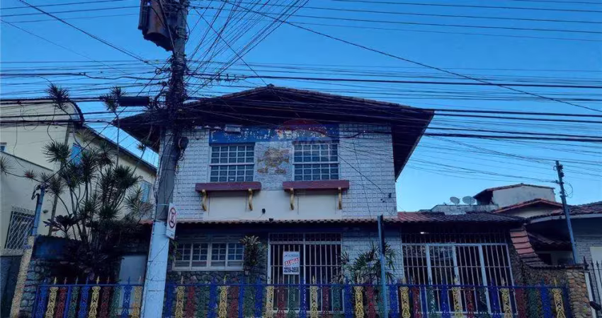 Casa comércial para alugar com 6 quartos 3 banheiros 4 vagas na rua olegário maciel
