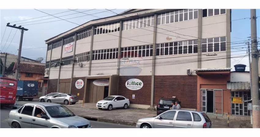 Sala/Lojão com 600m2  na melhor Localização do Bairro Poço Rico