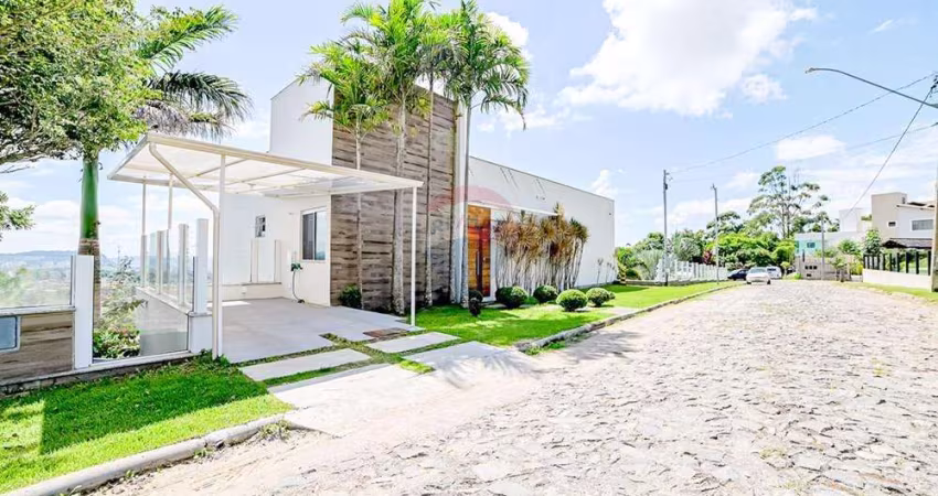Seu Refúgio de Luxo no Fazendinhas do Ipiranga, casa Alto Padrão com 400m², piscina, sauna, academia e muito mais