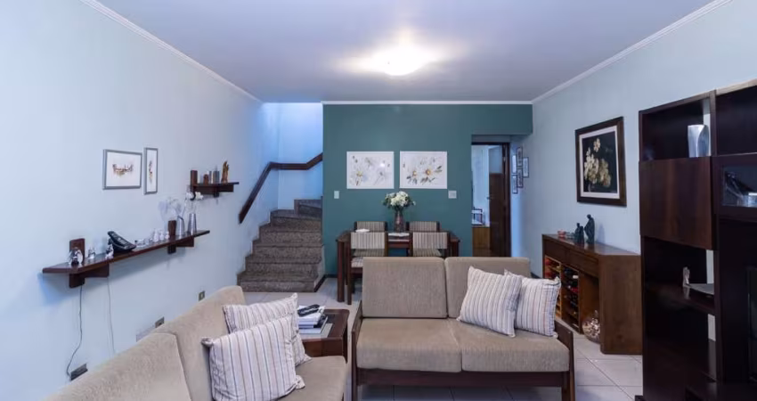 Agradável sobrado para venda com 3 quartos, 180m²