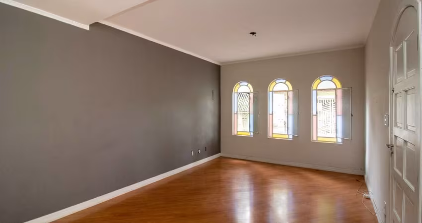 Sensacional sobrado para venda com 3 quartos, sendo 1 suíte, 130m²