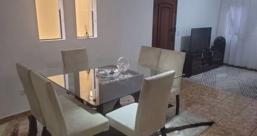 Aconchegante casa tipo para venda com 5 quartos, sendo 1 suíte, 181m²