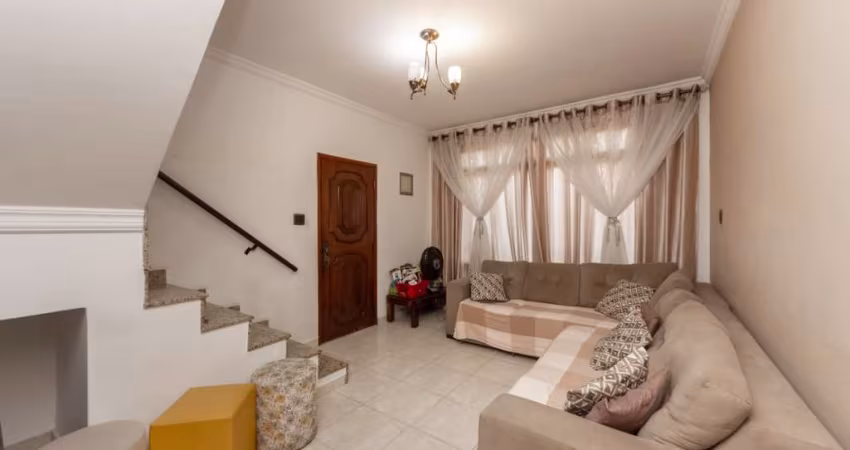 Excelente casa tipo para venda com 4 quartos, sendo 1 suíte, 175m²