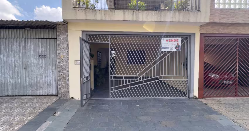 Confortável casa tipo para venda com 3 quartos, sendo 1 suíte, 85m²