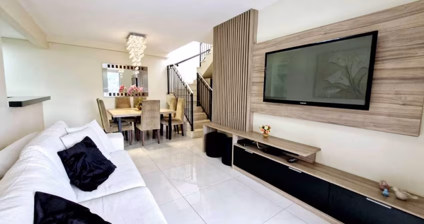 Atraente duplex para venda com 3 quartos, sendo 1 suíte, 180m²