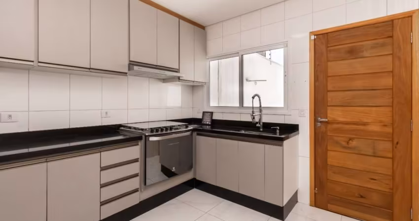 Excelente sobrado para venda com 3 quartos, sendo 1 suíte, 107m²