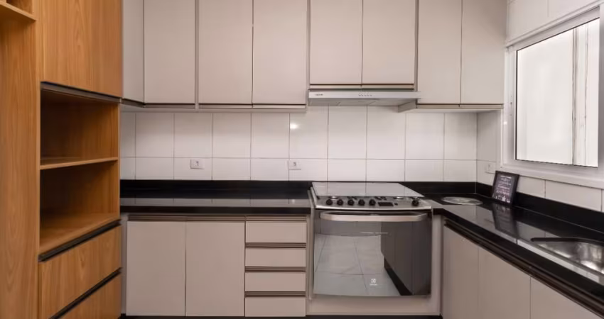 Confortável casa tipo para venda com 3 quartos, sendo 1 suíte, 107m²