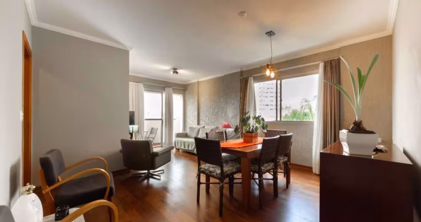 Confortável apartamento tipo para venda com 3 quartos, sendo 1 suíte, 105m²